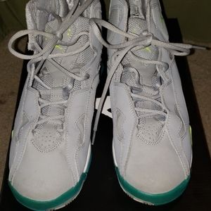 Jordan true flight GG